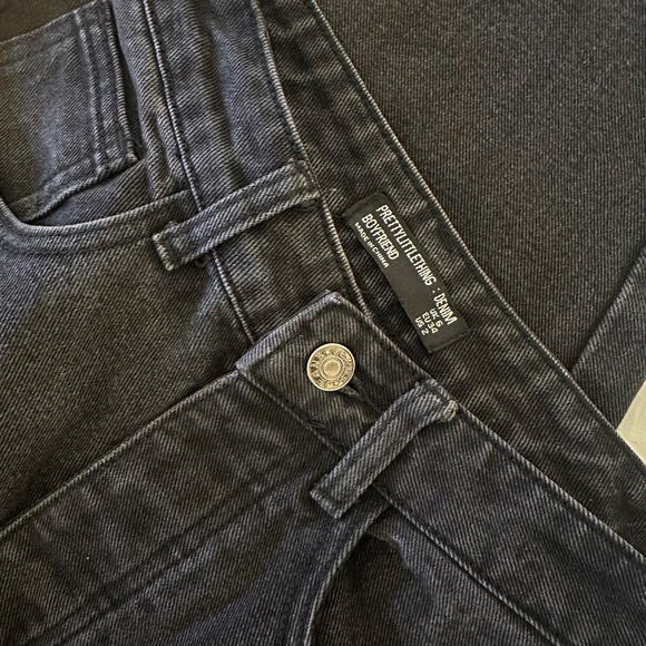 High Rise Straight Legged Boyfriend Jeans - Picture 2 of 2